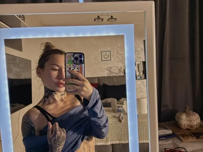 Future_star live cam video preview