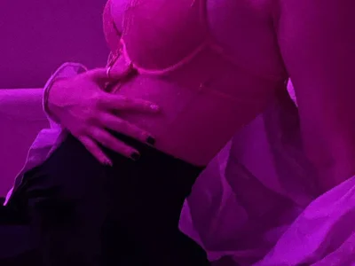 tiny_rony webcam livesex profile in white cams